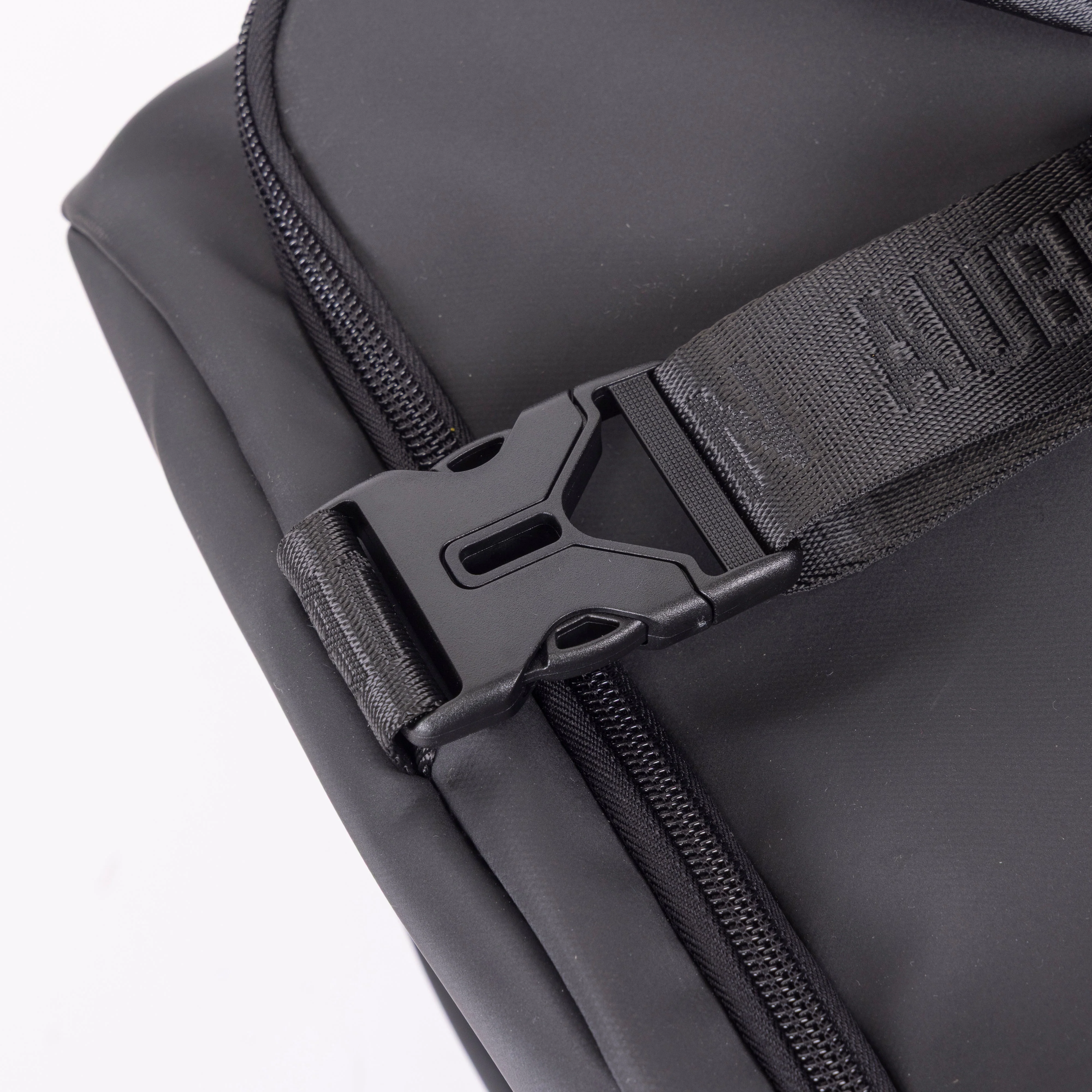 Aubrion React Holdall - Image 6